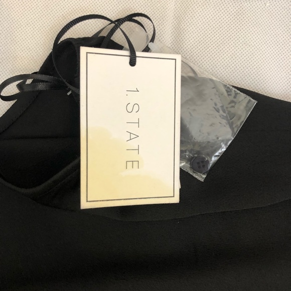 🌞Host Pick🌞. One-shoulder Long-sleeve silky top - Picture 3 of 5